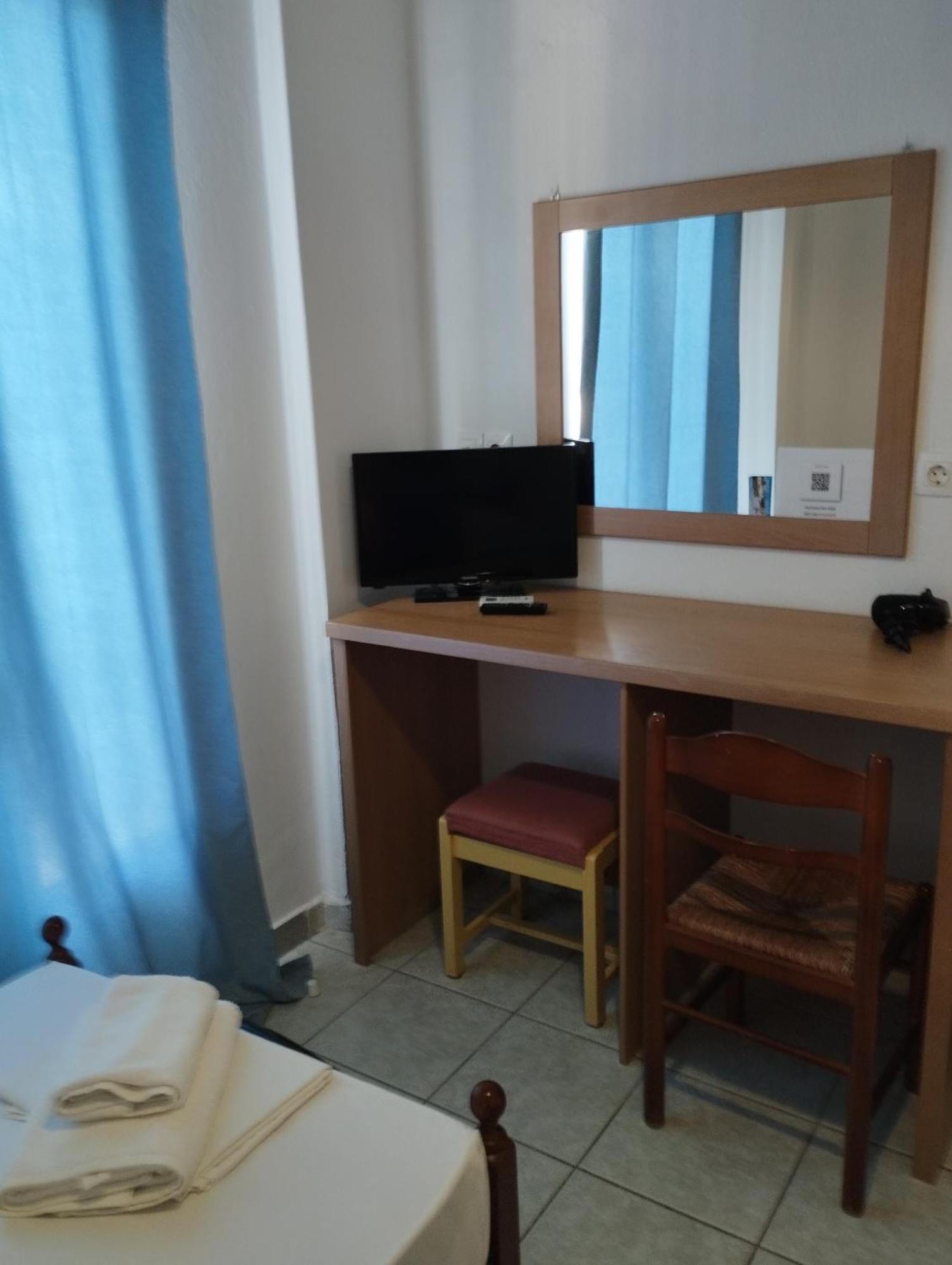 Hotel Sea View à Loutraki  Extérieur photo