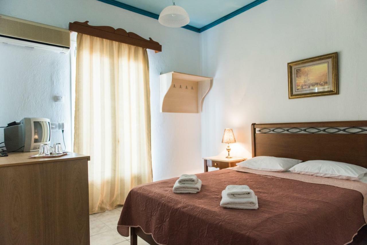 Hotel Sea View à Loutraki  Extérieur photo